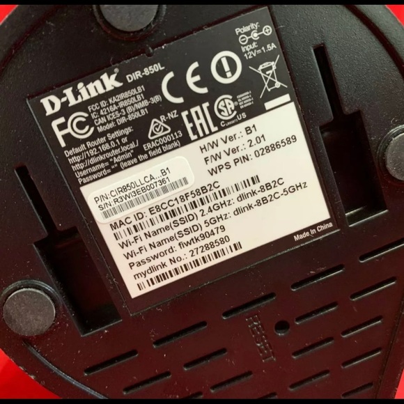 DIR-850L Wireless AC1200 Dual Band Router - Picture 2 of 4